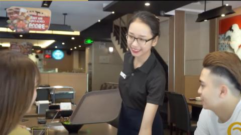 Đào tạo nhân viên phục vụ bàn