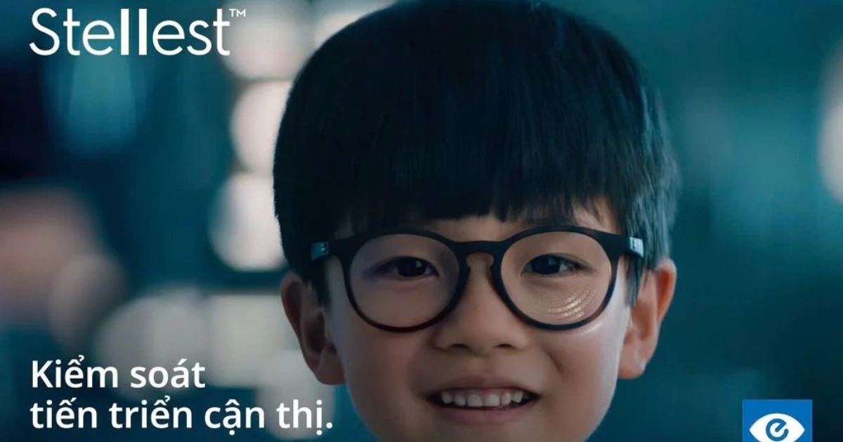 Tròng kính kiểm soát cận thị Essilor Stellest