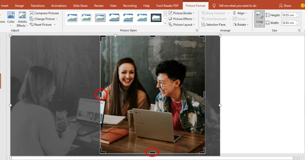 Cách tạo bố cục 1/2 trong Powerpoint 2