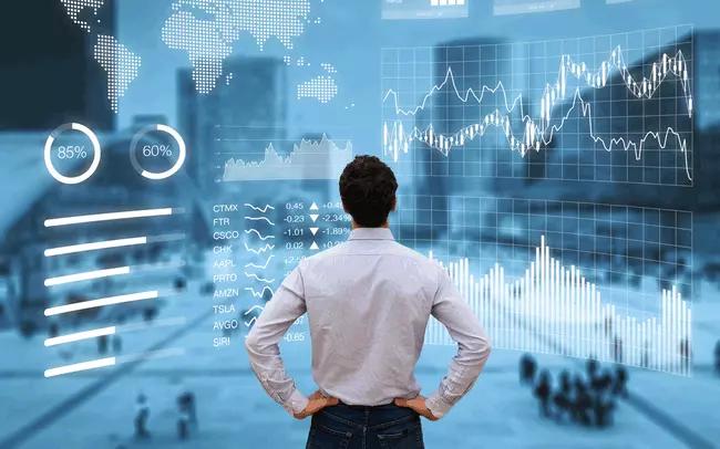 Nên đầu tư chứng khoán dài hạn hay ngắn hạn khi mới đầu tư?