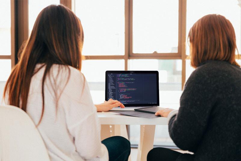 Python là gì? 5 cách học Python hiệu quả cho người mới bắt đầu