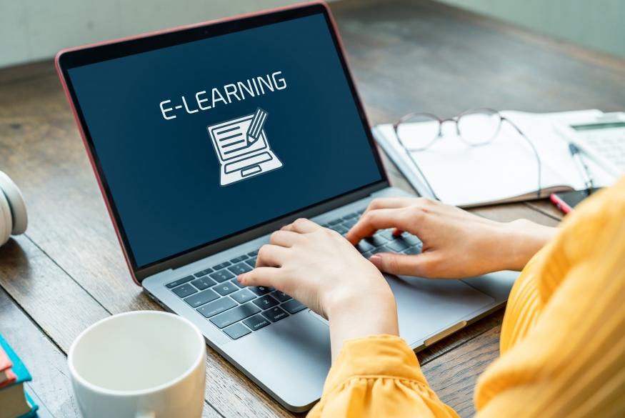 Bài giảng E-learning là gì? Ưu điểm khi sử dụng trong đào tạo nội bộ