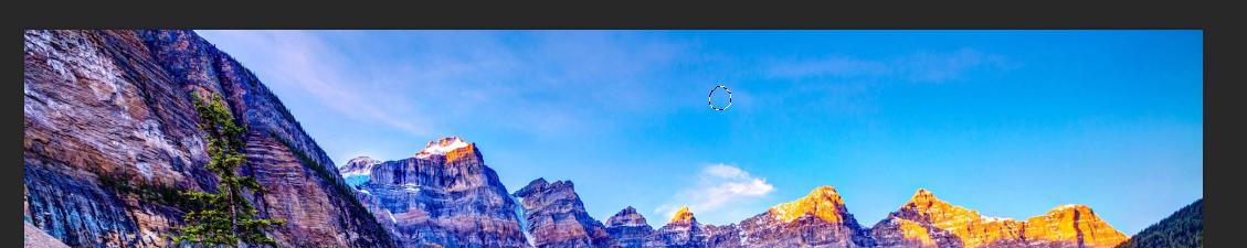 Cắt ảnh trong Photoshop: Nhấp chuột tạo vùng chọn