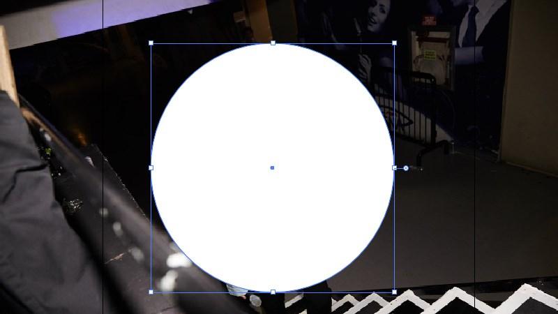 Cắt hình trong AI: Vẽ khung để cắt ảnh