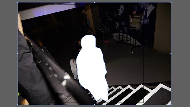 Cắt hình trong AI: Chọn ảnh và vùng muốn cắt