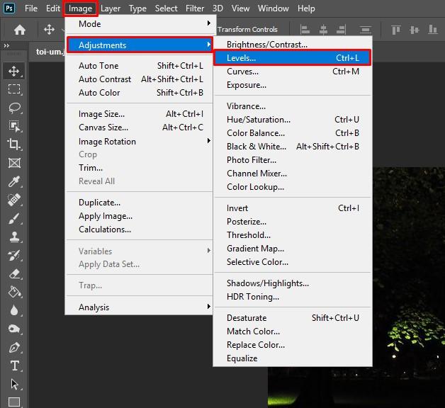 Chọn chức năng Levels để chỉnh sáng ảnh