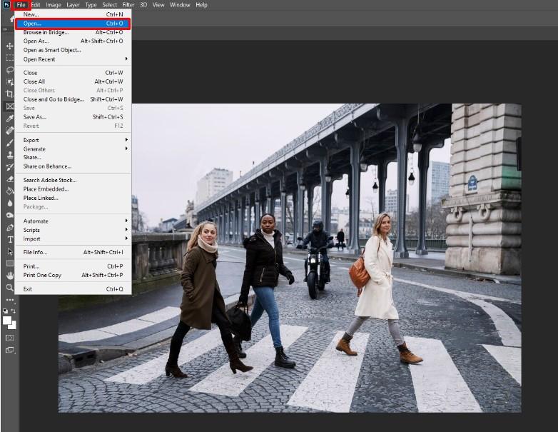 Mở ảnh trong photoshop trước khi làm mờ ảnh