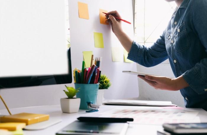 Khuyến khích nhân viên chủ động trong công việc để nhân viên không lơ là trách nhiệm