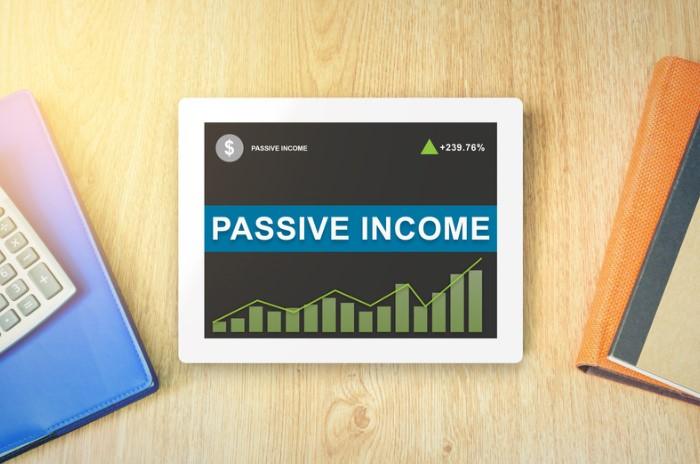 Đầu tư chứng khoán là cách phổ biến khi nghĩ tới tạo thu nhập thụ động