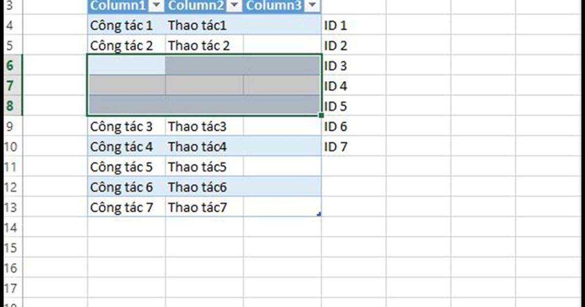 Thêm dòng mới vào vùng bảng được chọn (4)