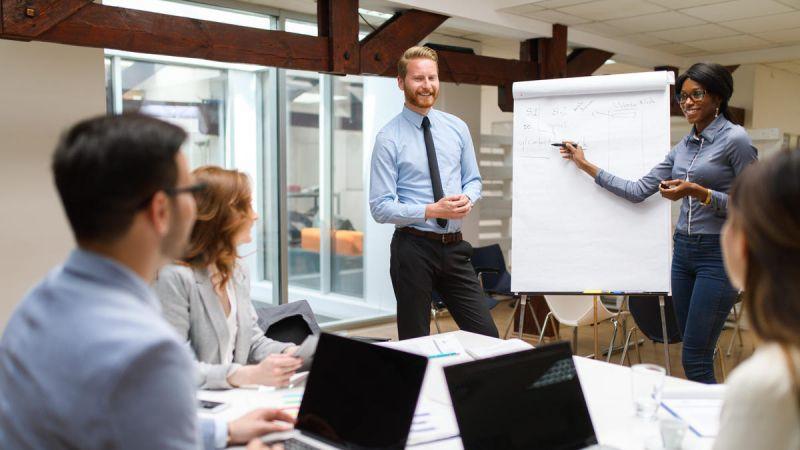 dao-tao-nhan-vien-ban-hang-1