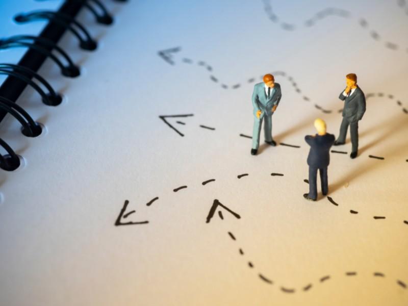 Kỹ năng ra quyết định là gì? 4 nguyên tắc quan trọng để ra quyết định đúng đắn