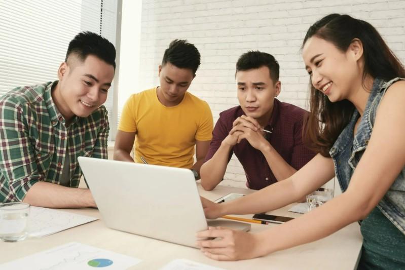 ung-dung-lam-viec-nhom-12