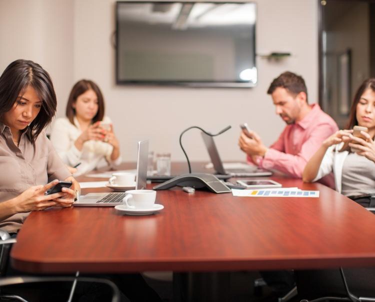 Loại bỏ những thứ có thể gây ảnh hưởng đến sự tập trung của bạn