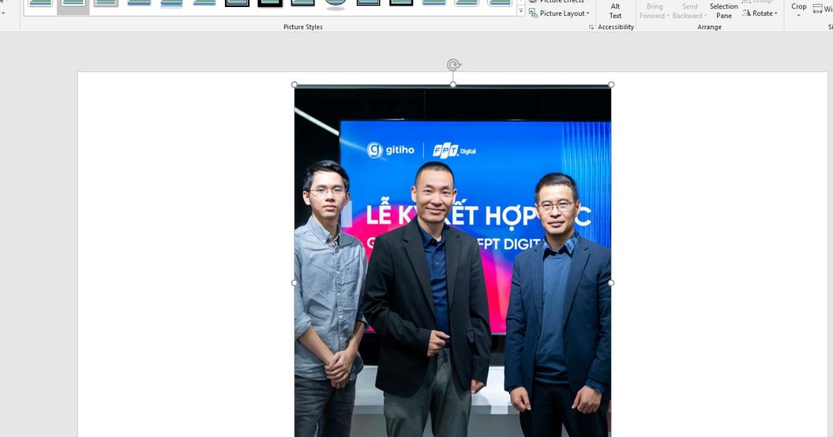 Thực hiện thao tác cắt hình trong Powerpoint dễ hiểu, đơn giản