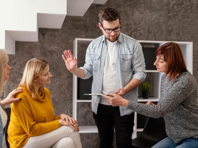 Am hiểu tâm lý học giúp nhân viên bất động sản chinh phục khách hàng dễ dàng