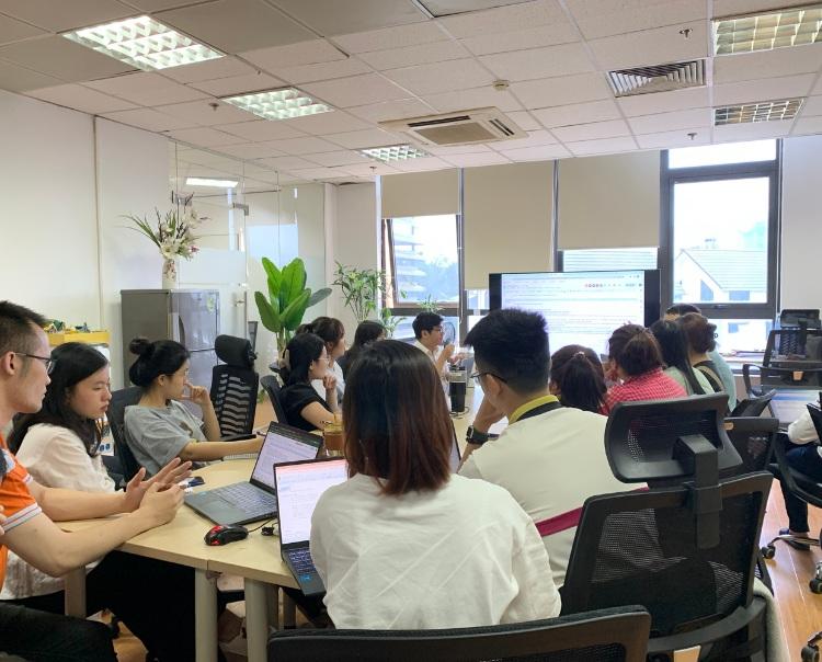 Workshop là hình thức đào tạo có sự tương tác, trao đổi thông tin và tranh luận