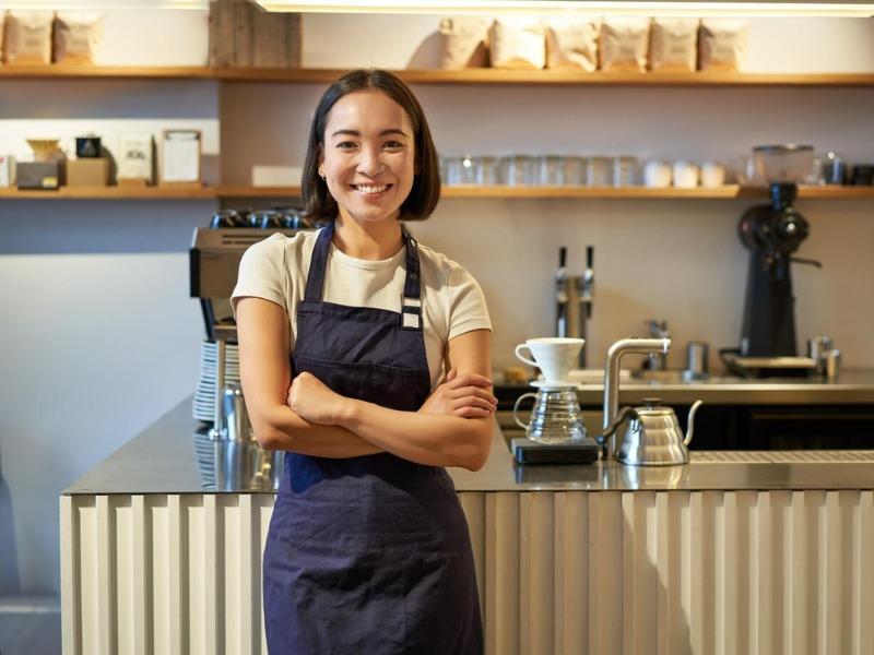 Thực hiện đào tạo nhân viên chuỗi cửa hàng đồ uống giúp tăng năng suất nhân sự