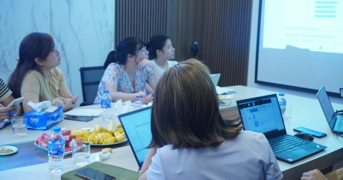 Học viên chăm chú trong các buổi đào tạo