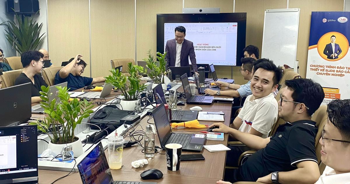 Không khí học tập hào hứng trong buổi đào tạo thứ 2