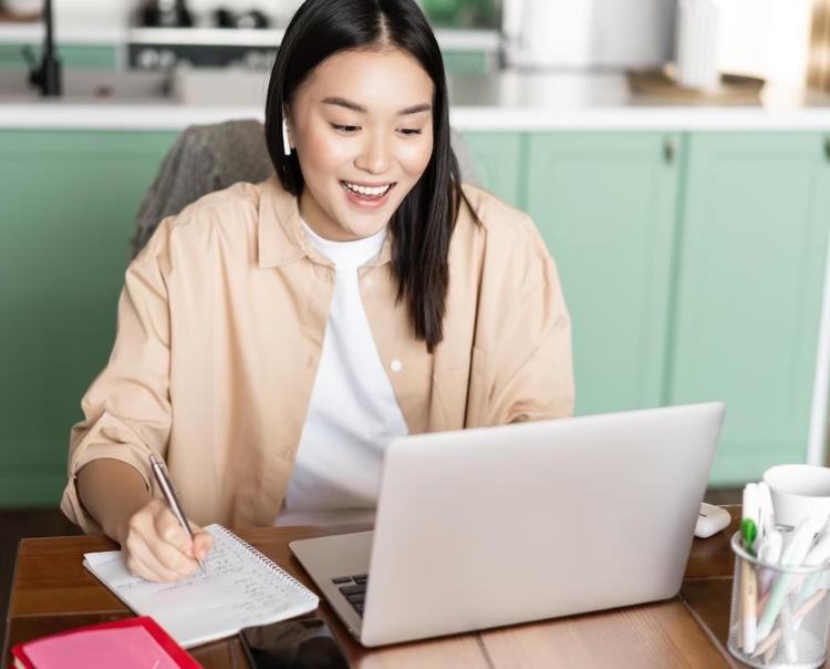 Học online là chìa khóa để tiến đến thành công và đạt được mục tiêu