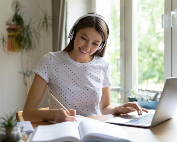 Bạn được học đúng nhu cầu, đúng kiến thức mình mong muốn khi học online