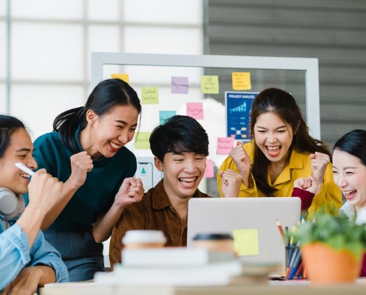 Nhân viên không cộng tác với đồng nghiệp có nhiều nguyên nhân 