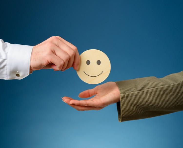 Cách thuyết phục khách hàng mua hàng của bạn