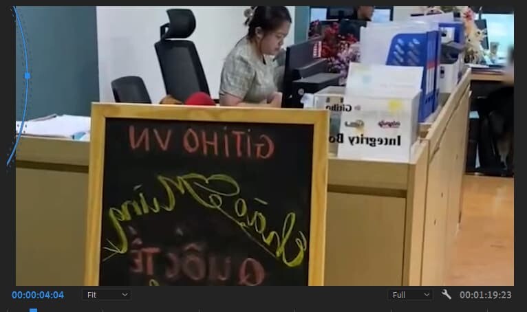 Cách đảo chiều video trong Premiere 5