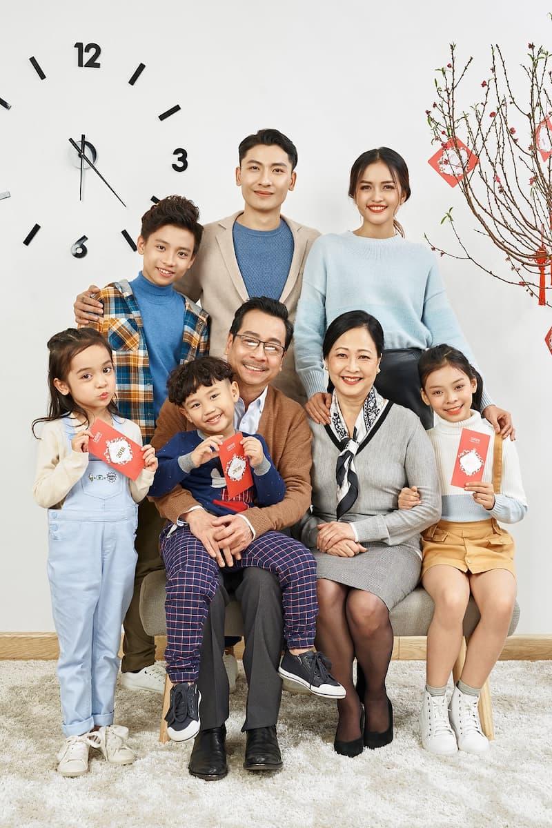 Chụp ảnh tết cho gia đình có đông thành viên