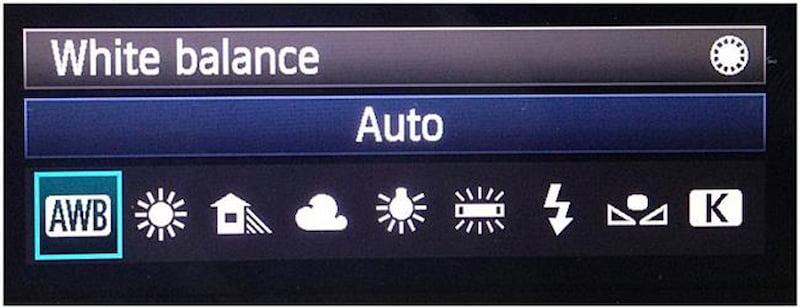 Chỉnh độ cân bằng trắn WB ở chế độ Auto