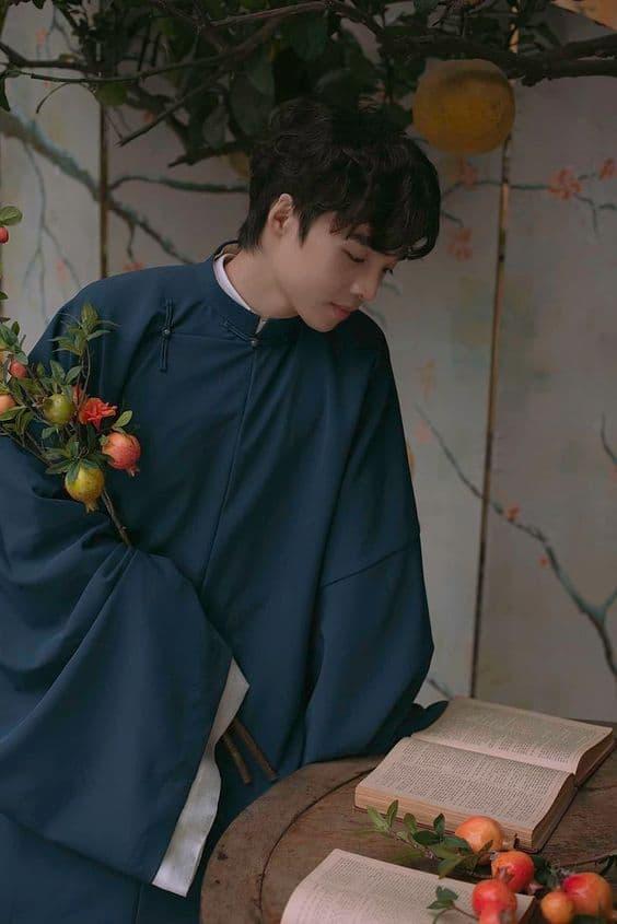 tạo dáng chụp ảnh tết cho nam 26