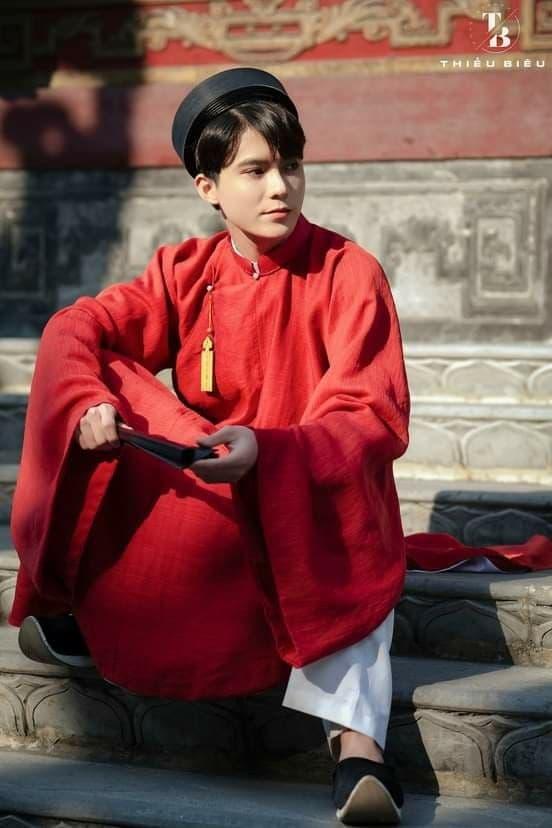 tạo dáng chụp ảnh tết cho nam 4