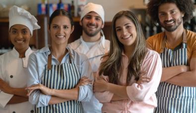 4 chương trình đào tạo nhân viên nhà hàng giúp tăng hiệu suất và doanh thu